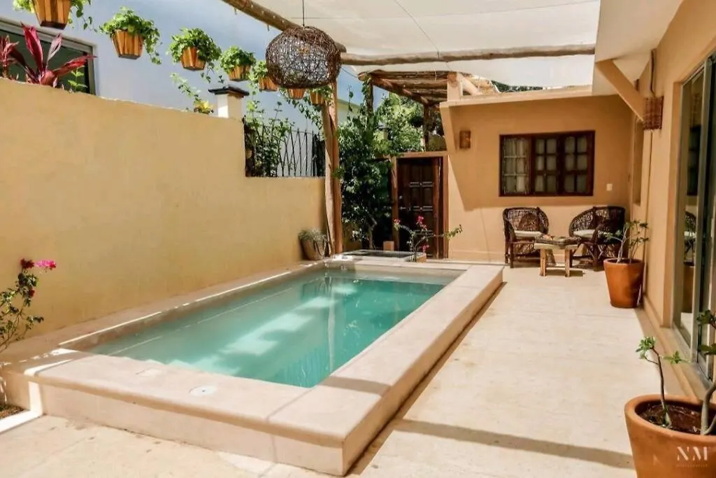 Hiphipstay - The Pablo Escobar Villa Tulum